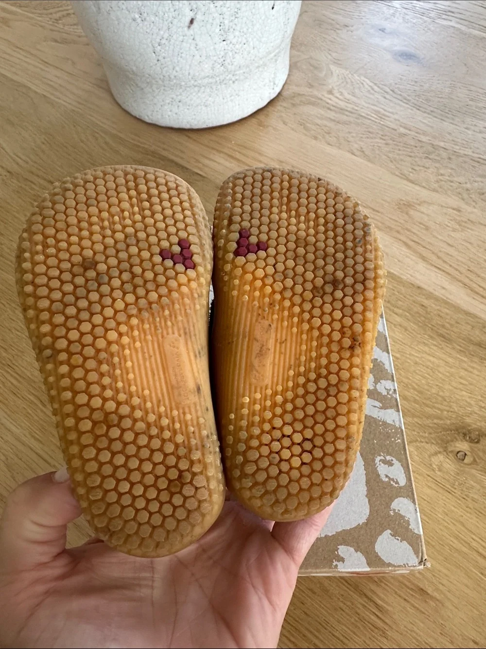 Vivo barefoot flexible leather